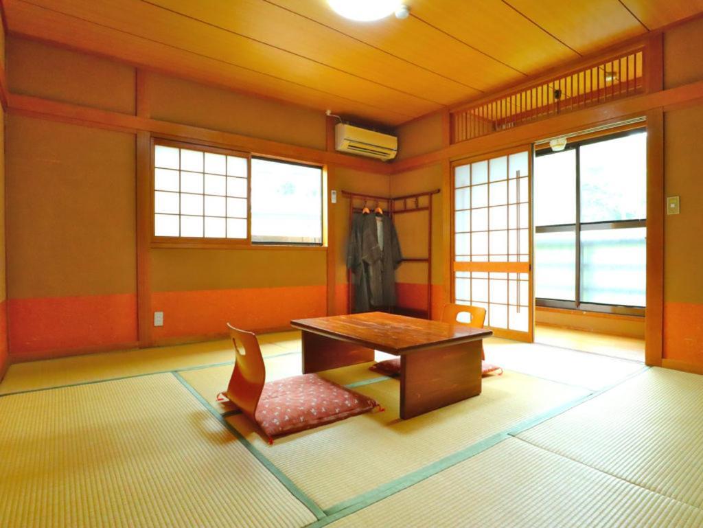 Ban-Ya Hot Spring Inn Yufu Exterior foto