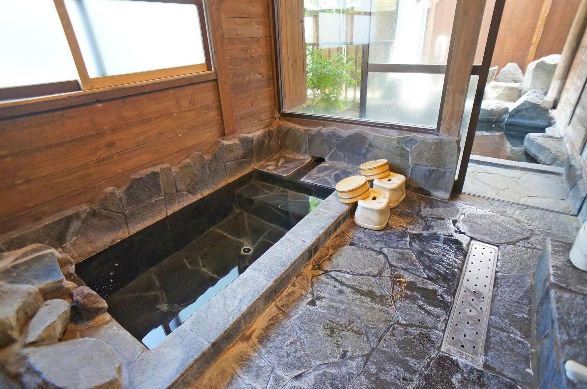 Ban-Ya Hot Spring Inn Yufu Exterior foto